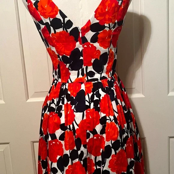 Shoshanna floral dress. Size 2 - Picture 6 of 8